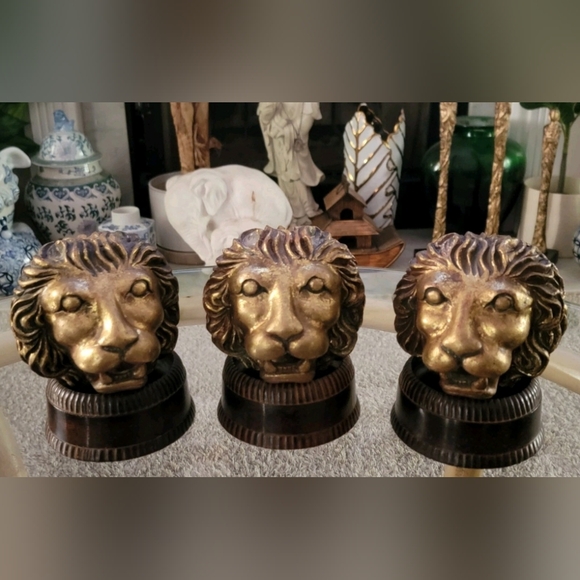 Montaage Rare Majestic Gold Lion Head Sculptures Set Of 3 Heads With 3 Stands